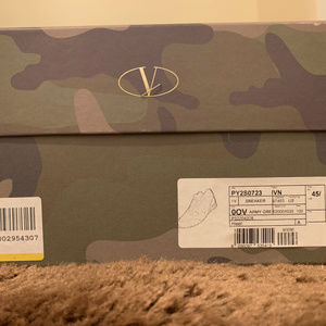 Mens Valentino Sneaker 45